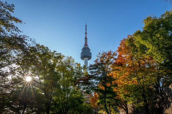 Seoul Turm Und Bunte Blätter Seoul Korea — Stockfoto