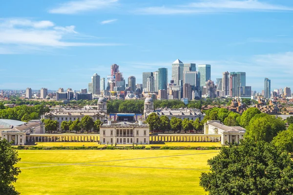 İngiltere'de greenwich londra silueti