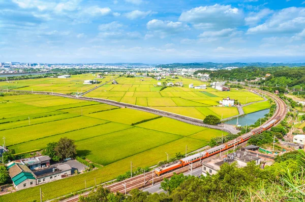 Краєвид Міаолі Залізницею Поїздом Тайвані — стокове фото