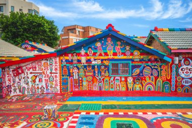 Taichung, Tayvan - 10 Eylül: Rainbow Village eski bir asker, Huang Yung-Fu tarafından oluşturulan canlı renkli sokak sanatı ile gaziler ivillage villages, yıkım bu köyü kurtarmak için