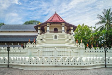 Kutsal Diş Anıtı Tapınağı, Kandy, Sri Lanka