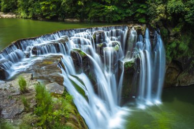 Shifen Şelalesi Yeni Taipei, Tayvan 'da