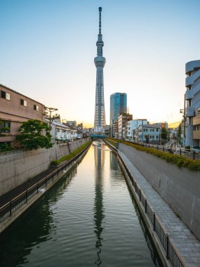 13 Haziran 2019: Tokyo Skytree, Japonya, Sumida 'da bir yayın ve gözlem kulesi. 2010 yılında Japonya 'daki en yüksek yapı haline geldi ve şimdi 634 metreyle dünyanın en yüksek kulesidir..