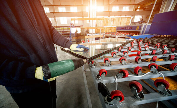 Conveyor belt for production window pane