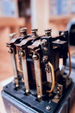 Retro elektrik donatımı. Elektrik kablo ve elektrik tesisatı. Arka plan