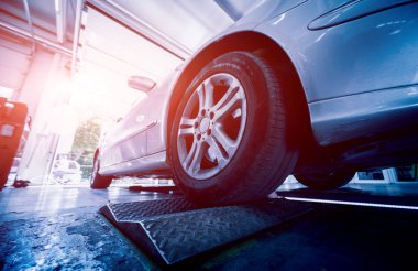 Otomotiv süspansiyon test ve test rulo oto tamir servisi olarak fren