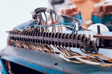 Retro elektrik donatımı. Elektrik kablo ve elektrik tesisatı. Arka plan