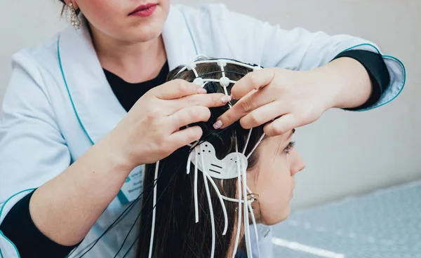 Doctor Patient Encephalography Electrode Electroencephalogram Eeg — Stock Photo, Image