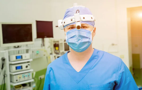 Cheerful Old Surgeon Examining Operation — Stock Photo, Image