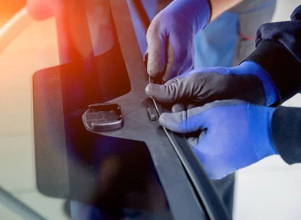 Automobile Special Workers Replacing Windscreen Car Auto Service Station Garage — Stock Photo, Image