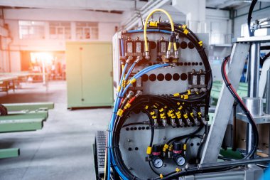 Alüminyum ve Pvc Pencere ve kapı üretimi için fabrika. Ayrıntılar Endüstri/sanayii donatımı. Arka plan