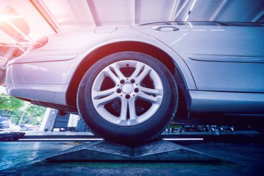 Otomotiv süspansiyon test ve test rulo oto tamir servisi olarak fren