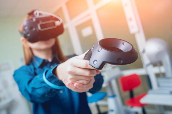 Tratamiento Ocular Paciente Con Gafas Realidad Virtual — Foto de Stock