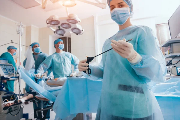 Processen För Gynekologisk Kirurgi Drift Med Hjälp Laparoskopisk Utrustning Grupp — Stockfoto