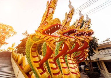 Sembolleri Budizm. Güneydoğu Asya. Ayrıntılar Tayland Budist tapınağı. Arka planlar