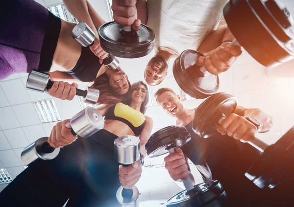 Groep Van Atletische Jonge Volkeren Maken Oefening Sportschool Jonge Mannen — Stockfoto