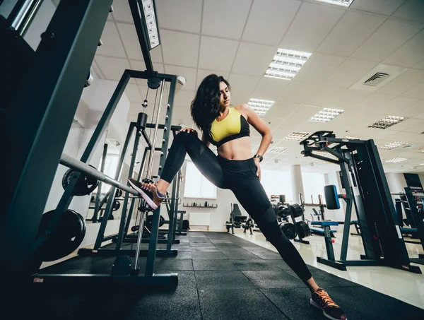 Beautiful Athletic Young Woman Making Exercise Gym Young Woman Muscular — Stock Photo, Image