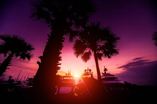 Прекрасне Небо Заході Сонця Затоці Марина Вид Гавань Яхтами Моторними — стокове фото