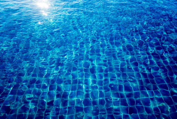 Azul Rasgou Água Piscina Como Fundo — Fotografia de Stock