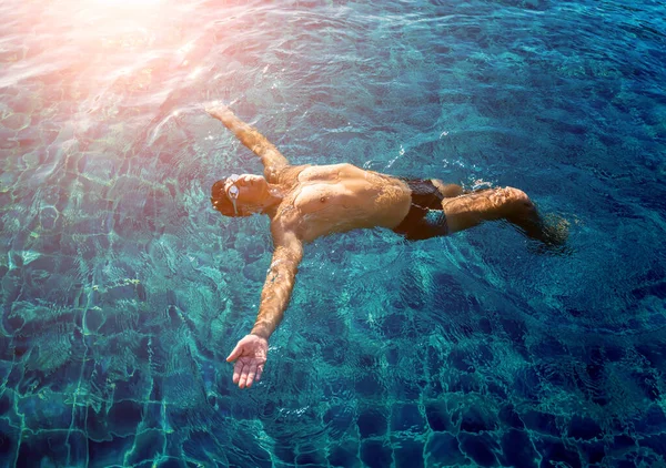 Jonge Atleet Zwemmen Het Zwembad Actieve Sport Concept — Stockfoto