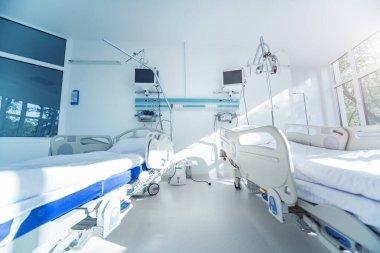 Modern klinikteki reanimasyon odasının içi