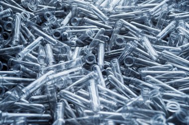 Plastik şişe üfleme için evcil hayvan preformları