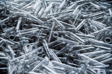 Plastik şişe üfleme için evcil hayvan preformları