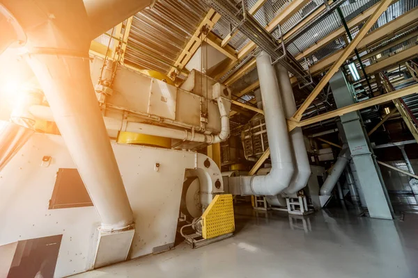 Modern doğal petrol fabrikası, endüstri geçmişi.