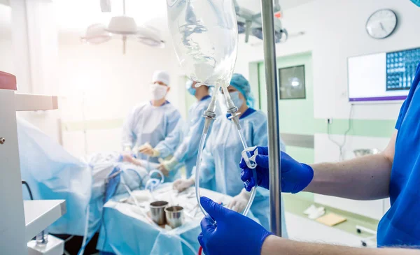 Chirurgie Artroscopică Chirurgii Ortopezi Lucrul Echipă Sala Operație Instrumente Artroscopice — Fotografie, imagine de stoc