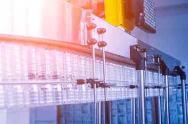 Plastik şişe üfleme, ısıtma, yüksek teknoloji için evcil hayvan preformları