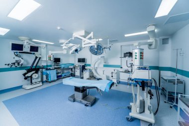 Ameliyathanede modern ekipmanlar. Nöroşirürji için tıbbi cihazlar