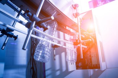 Plastik şişe üfleme, ısıtma, yüksek teknoloji için evcil hayvan preformları