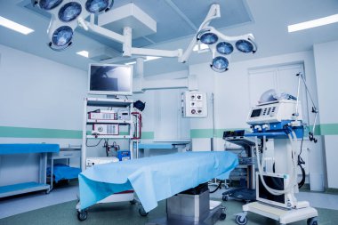 Ameliyathanede modern ekipmanlar. Nöroşirürji için tıbbi cihazlar