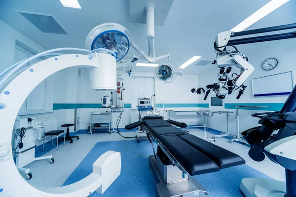 Equipamiento Moderno Quirófano Dispositivos Médicos Para Neurocirugía —  Fotos de Stock