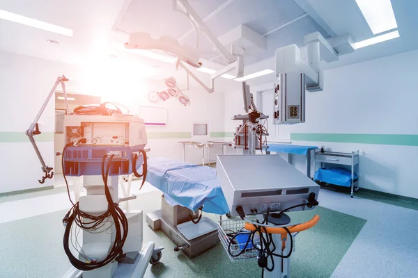 手術室の現代装置 神経外科用医療機器 — ストック写真
