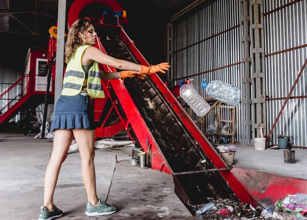 Woman Volunteer Sorting Trash Modern Recycling Plant — Stok fotoğraf
