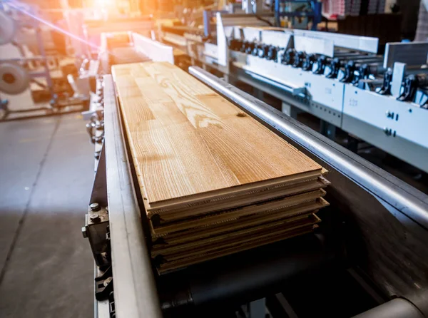 Línea Producción Fábrica Pisos Madera Fondo Industrial — Foto de Stock