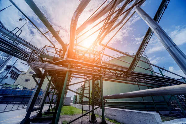 Uitrusting Pijpleiding Olieraffinaderij Industriële Achtergrond — Stockfoto