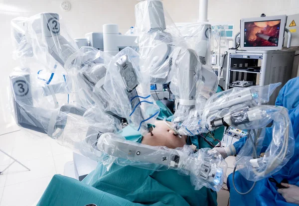 現代の外科システム 医療用ロボット 最小限の侵襲的ロボット手術 医学的背景 — ストック写真