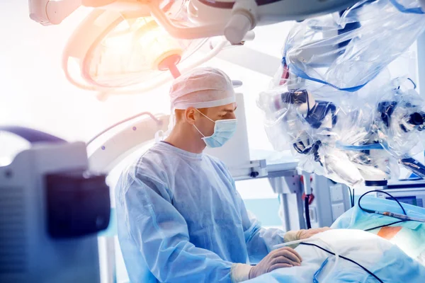 Ryggradskirurgi Grupp Kirurger Operationssalen Med Kirurgisk Utrustning Laminektomi Modern Medicinsk — Stockfoto