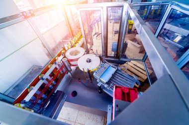 İşlem sırasında otomatik etiketleme makinesi, endüstri arka planı