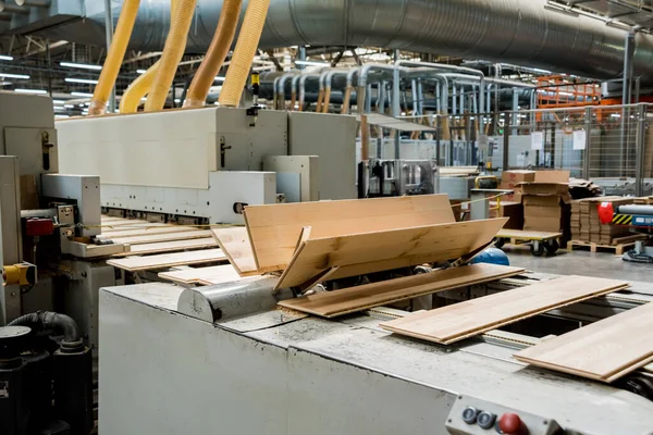 Linea Produzione Fabbrica Pavimenti Legno Sfondo Industriale — Foto Stock