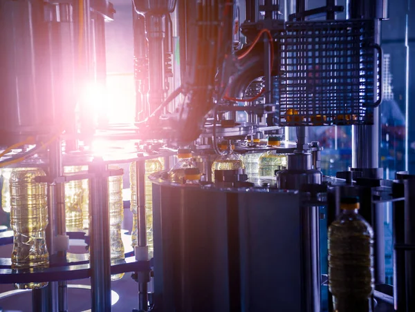 Bottellijn Van Zonnebloemolie Flessen Bij Fabriek High Tech Concept Industriële — Stockfoto