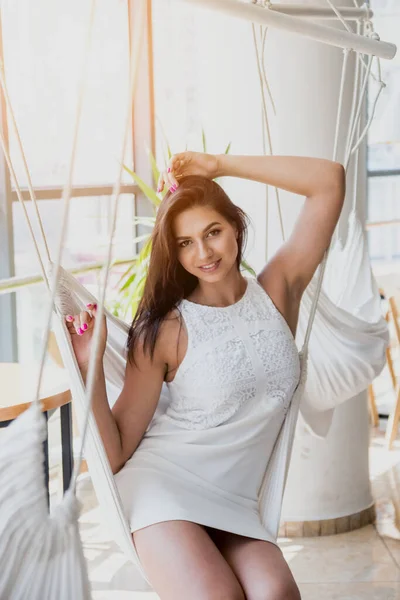 Portait Smiling Young Woman Posing Hammock Whites Colour — Stock Photo, Image