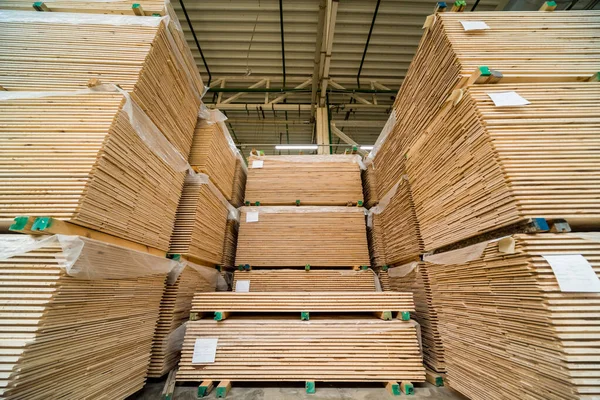Stapel Von Natürlichen Rohholzplatten Industrieholz — Stockfoto