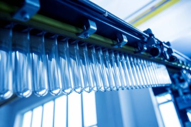 Plastik şişe üfleme, ısıtma, yüksek teknoloji için evcil hayvan preformları