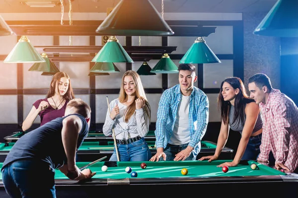 Group Young Cheerful Friends Playing Billiards Funny Time Work — 图库照片