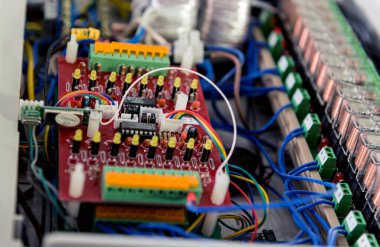 Devre kesicili elektrik santrali. Elektrik arkaplanı.