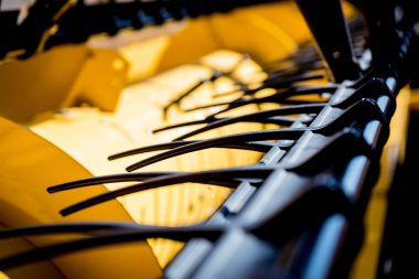 Modern tarım makineleri ve ekipmanları. Hasat makinesini birleştir.