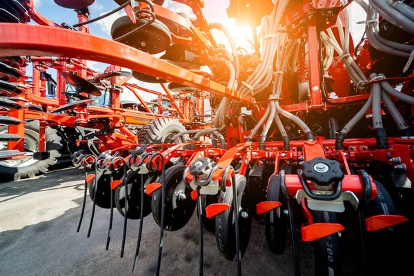 Máquinas e equipamentos agrícolas modernos. Dados industriais . — Fotografia de Stock